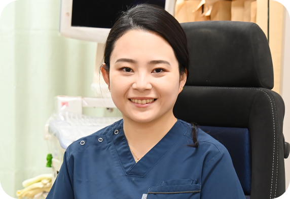 医師 岡本 華奈